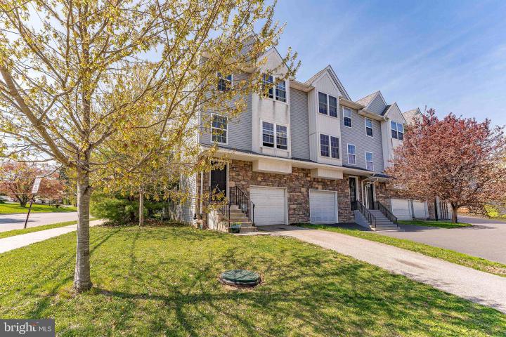 Photo of 752 Cedar Lane