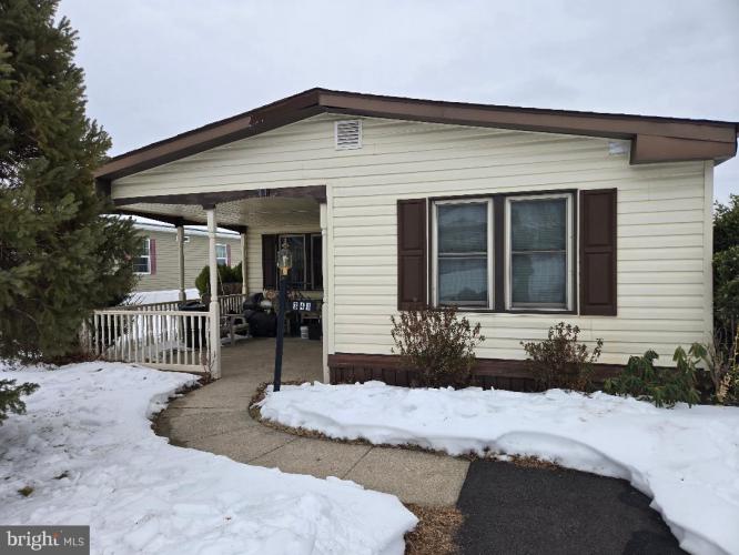 Photo of 341 Woodstream Way