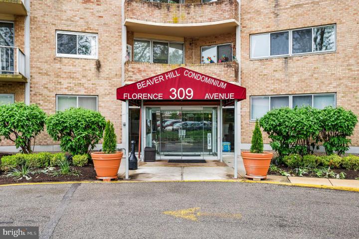 Photo of 309 Florence Avenue 229n