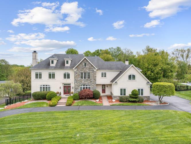 Photo of 2205 Jefferson Lane