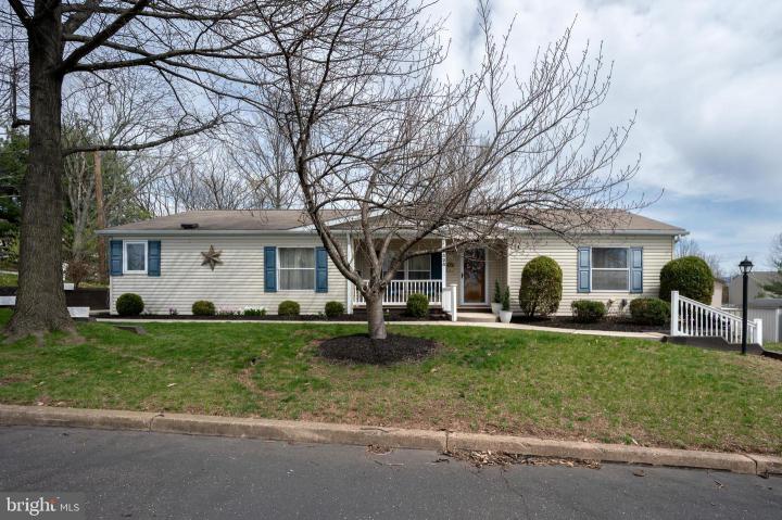 Photo of 325 Hidden Springs Drive