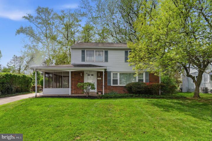 Photo of 715 N Henderson Road