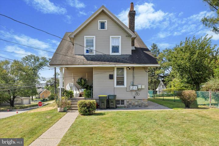 Photo of 501 W Moreland Road, Willow Grove PA