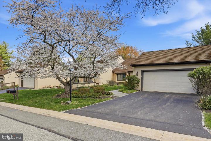 Photo of 3 Hounds Run Lane