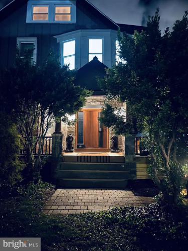 Photo of 123 Bryn Mawr Avenue