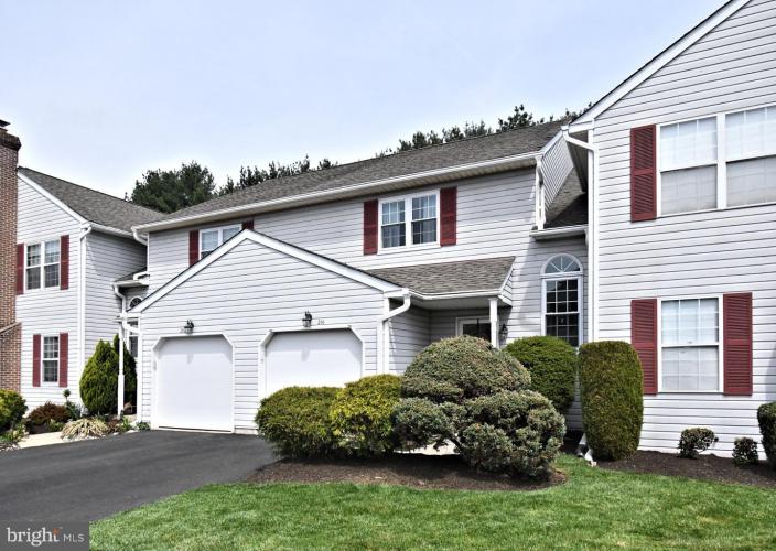 Photo of 201 Essex Court