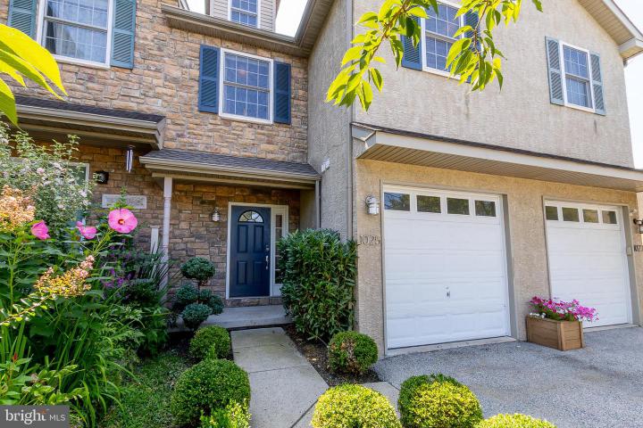 Photo of 1025 Ford Street