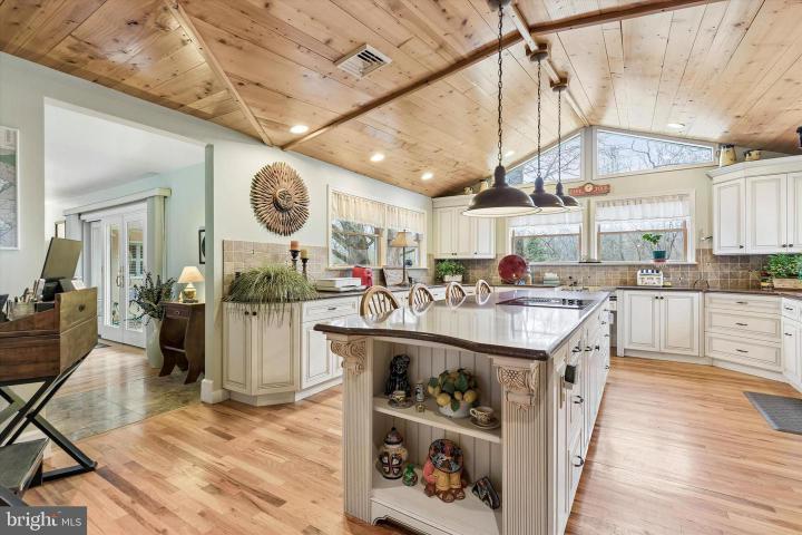 Photo of 1240 Stump Road