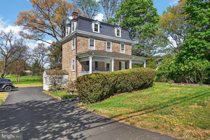 Photo of 1780 S Limekiln Pike, Glenside PA