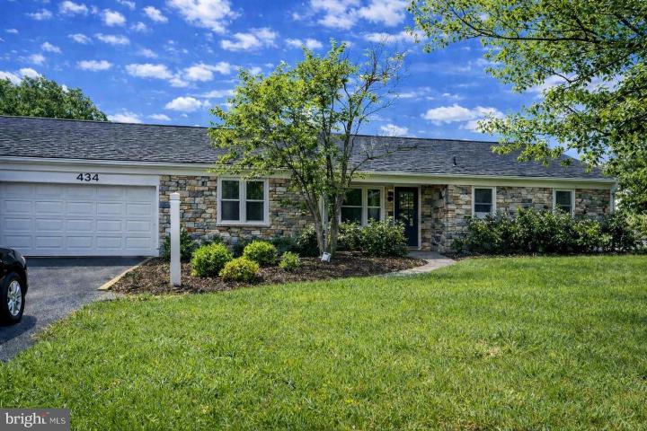 Photo of 434 E Moyer Road, Pottstown PA