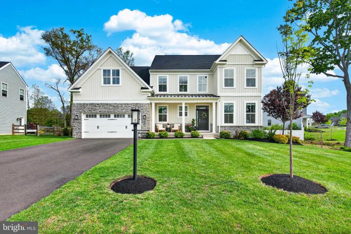 Photo of 2560 Holly Lane