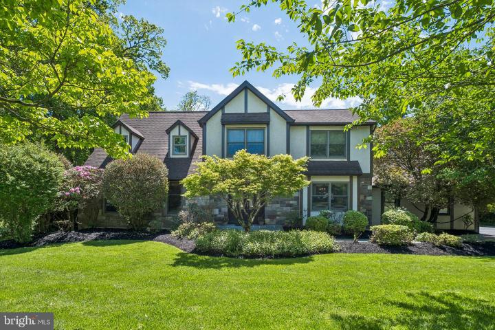 Photo of 6 Locust Way, Lafayette Hill PA