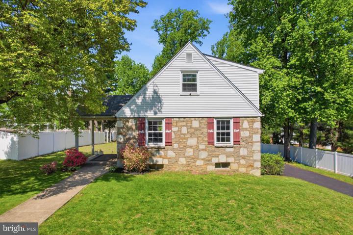 Photo of 2418 Boyd Road