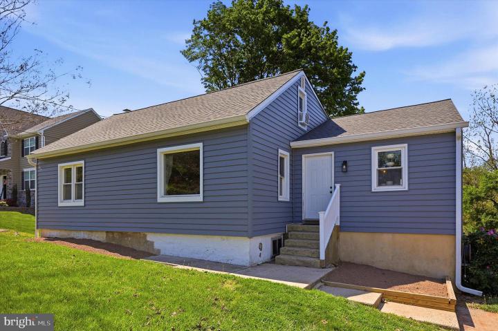 Photo of 307 E Mount Kirk Avenue, Norristown PA