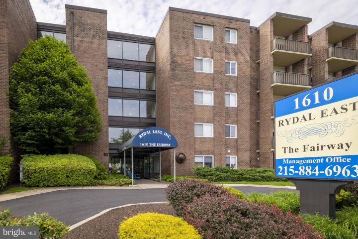 Photo of 1610 The Fairway 104w