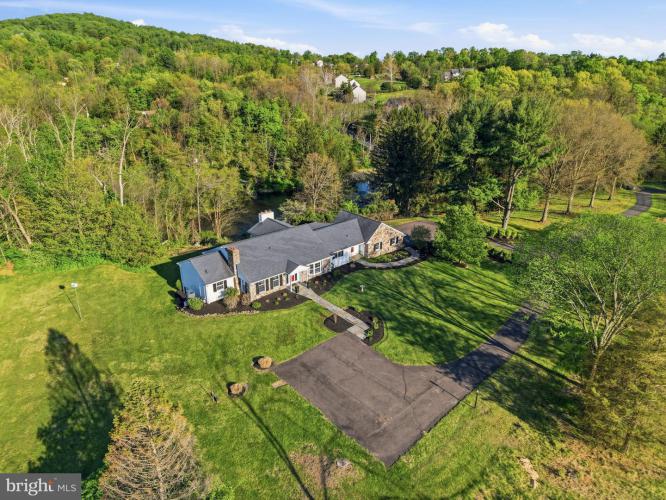 Photo of 2585 Pruss Hill Road, Pottstown PA