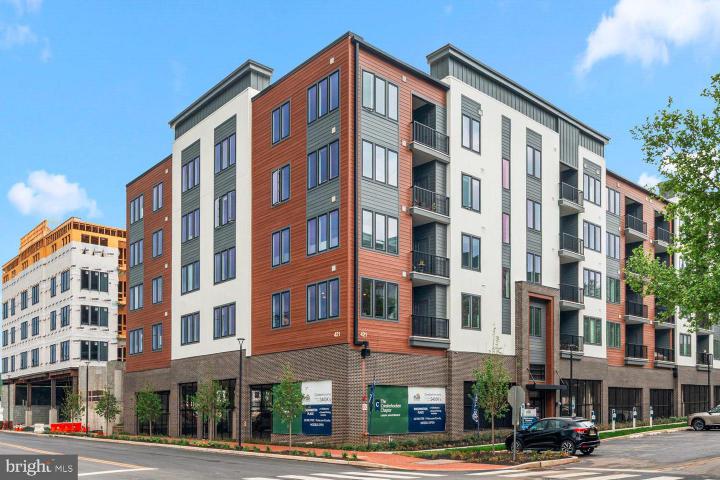 Photo of 421 Washington Street 1208