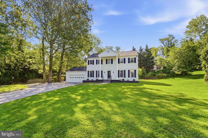 Photo of 704 Crooked Lane