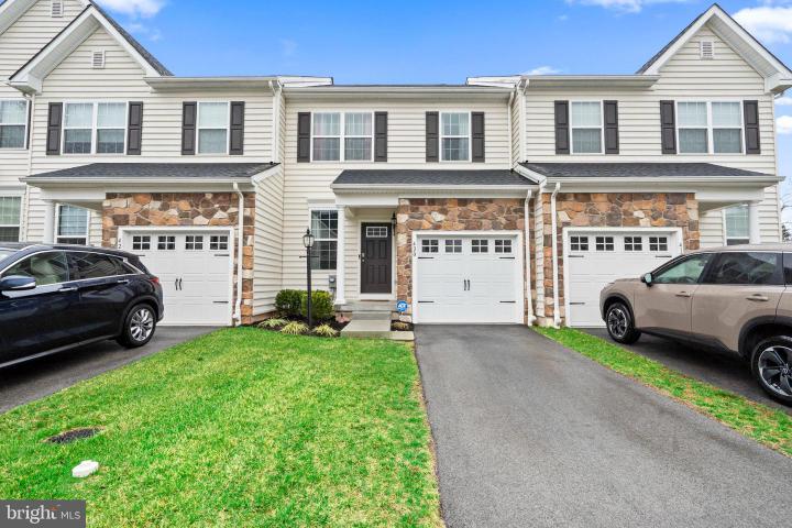 Photo of 420 Sweet Bay Ln