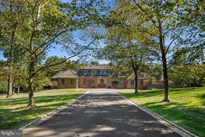 Photo of 6220 Sheaff Lane