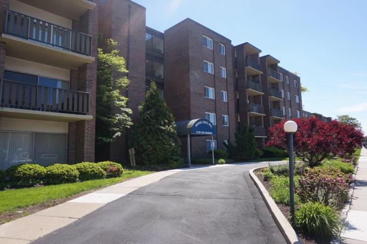 Photo of 1570 The Fairway 512e