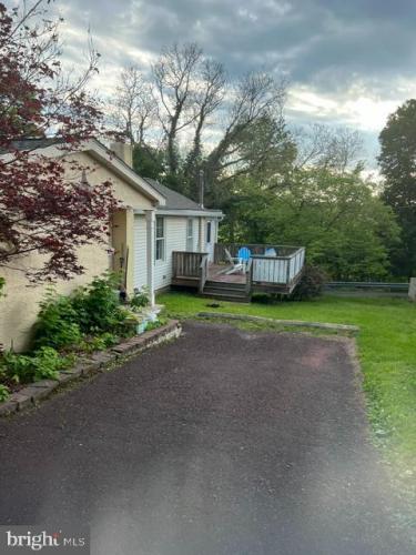 Photo of 1787 Hendricks Road