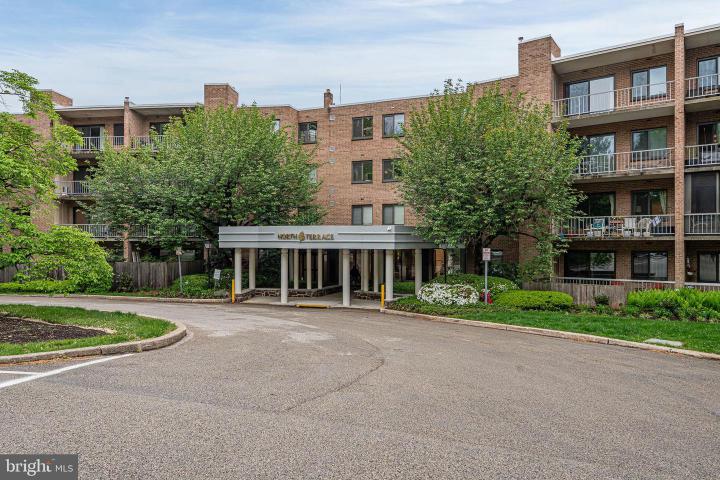 Photo of 1655 Oakwood Drive N404