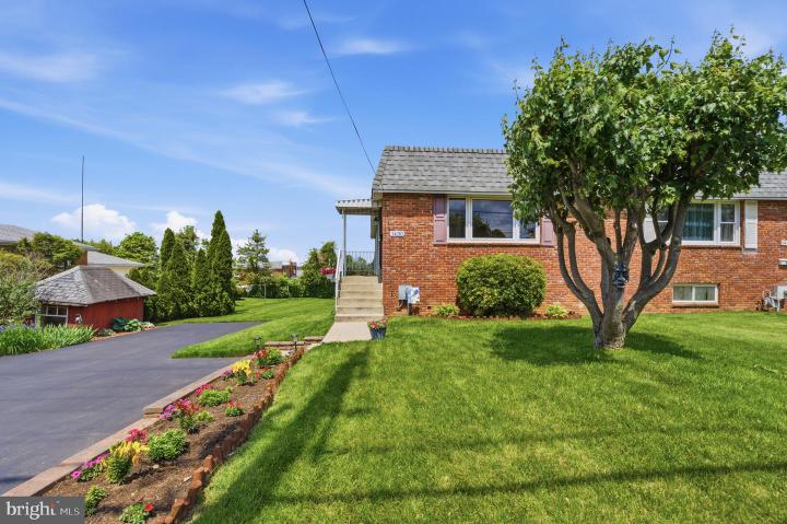 Photo of 1430 Colwell Lane