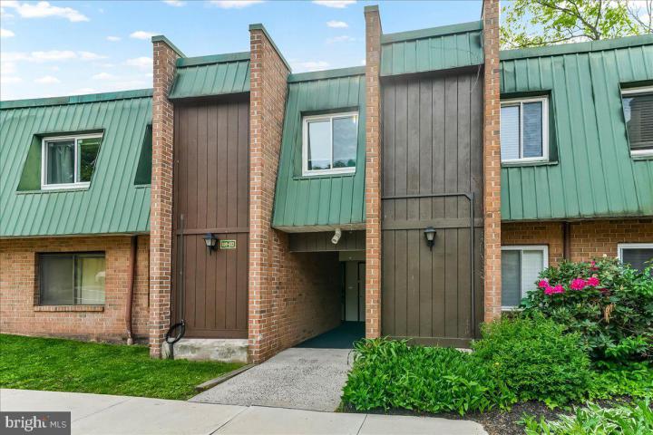 Photo of 810 Meadowview Lane 810, Mont Clare PA