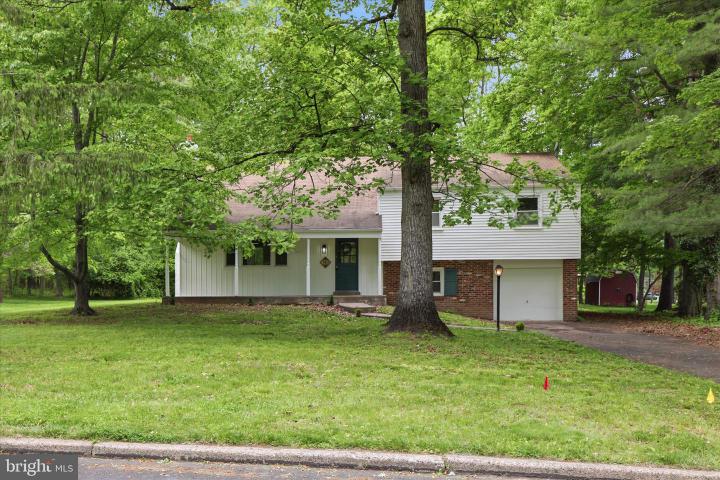 Photo of 140 Woodland Drive