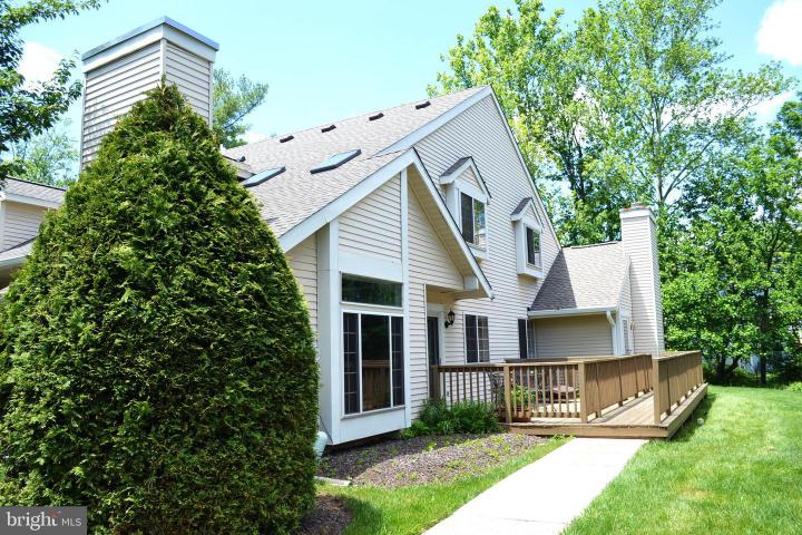 Photo of 475 Brown Briar Circle
