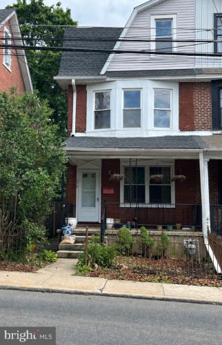 Photo of 213 Ardmore Avenue