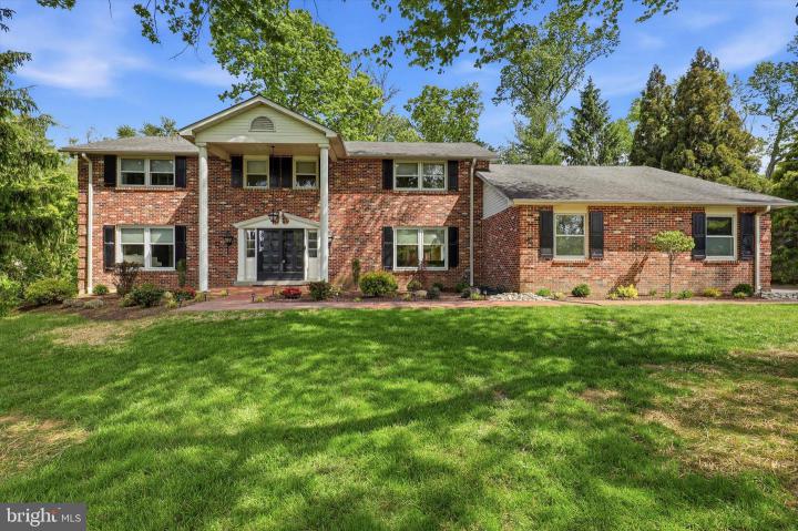 Photo of 836 Tennis Avenue