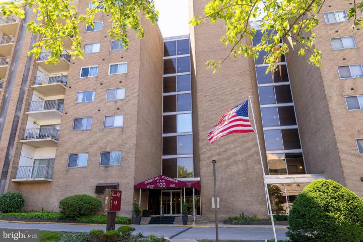 Photo of 100 West Avenue 804w
