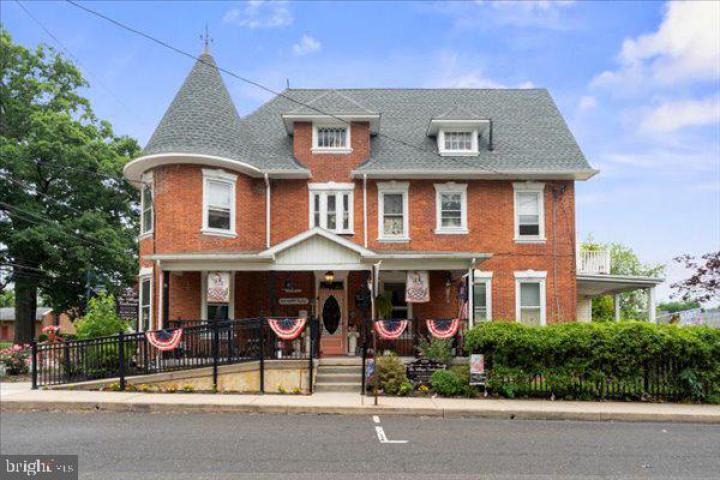 Photo of 1919 W Point Pike