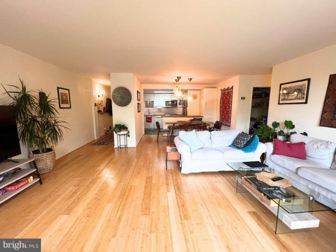 Photo of 309 Florence Avenue 206n
