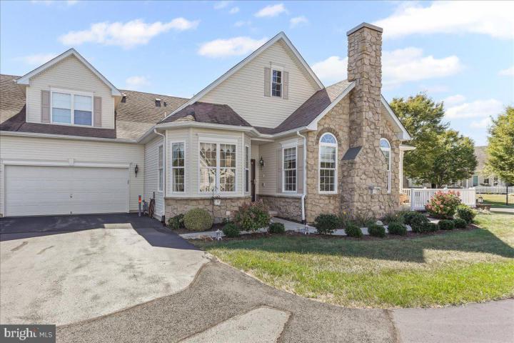 Photo of 1072 Bordeaux Lane