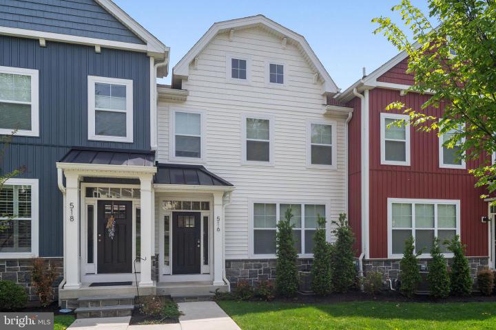 Photo of 516 Coates Lane
