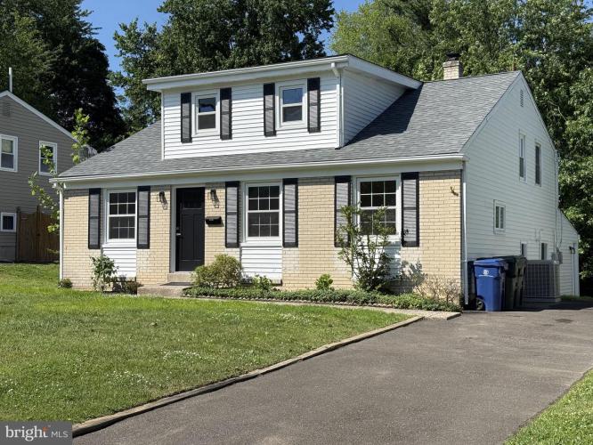 Photo of 2921 Senak Road, Abington PA
