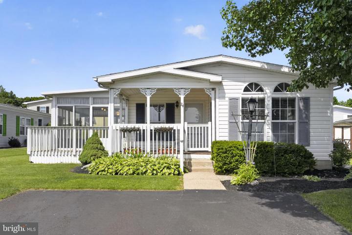 Photo of 24 Longwood Court
