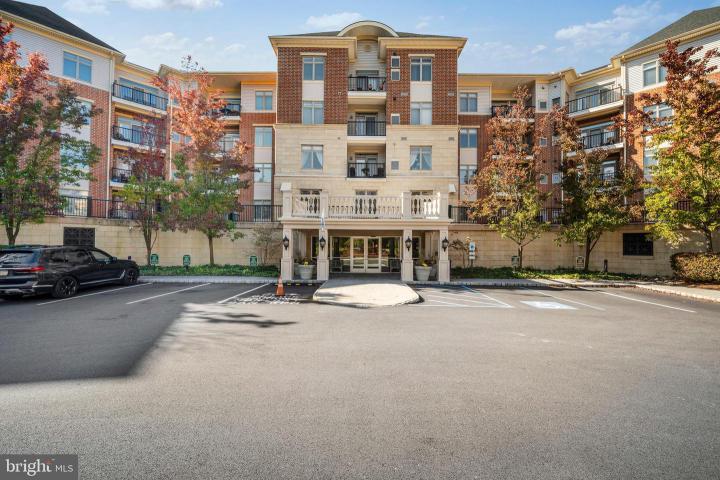 Photo of 530 Carson Terrace