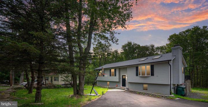 Photo of 1533 Black Birch Way, Tobyhanna PA