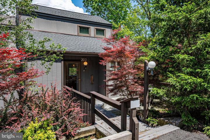 Photo of 303 Cross Country Lane