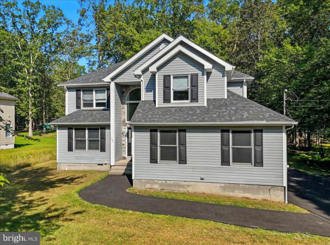 Photo of 190 Sandlewood Drive, East Stroudsburg PA