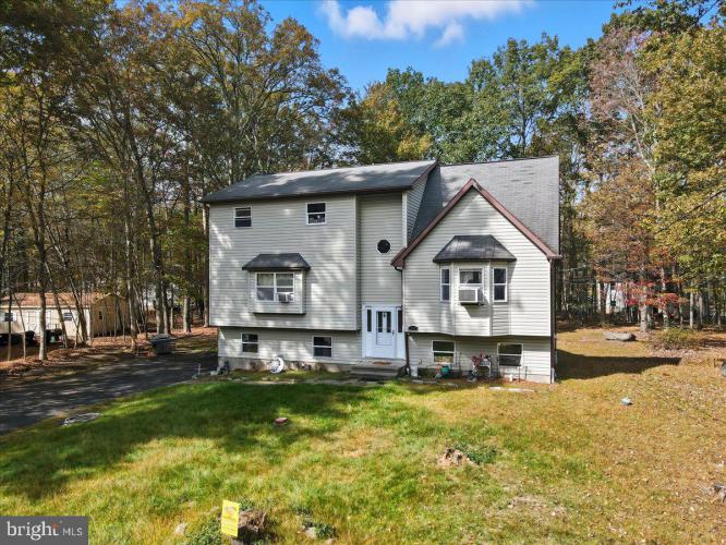 Photo of 209 Julian Terrace, East Stroudsburg PA