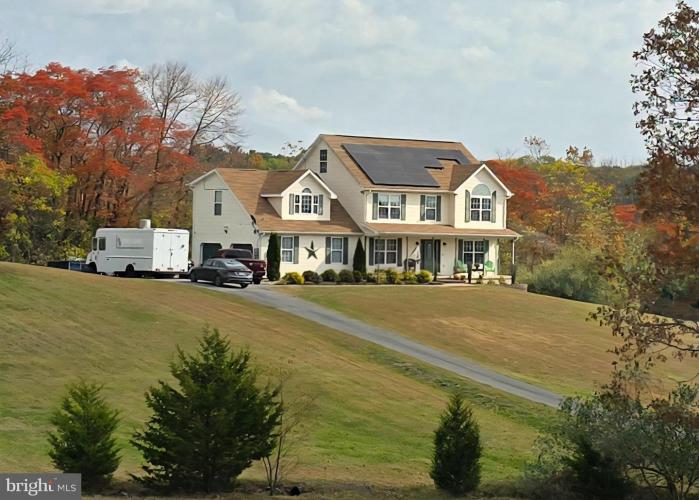 Photo of 311 Stacia Way, Saylorsburg PA