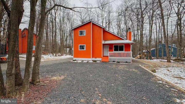 Photo of 1355 Winding Way, Tobyhanna PA