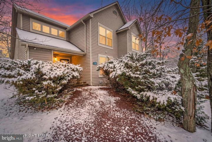 Photo of 183 Hawthorne Court