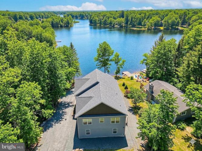 Photo of 283 Owassa Drive, Pocono Lake PA