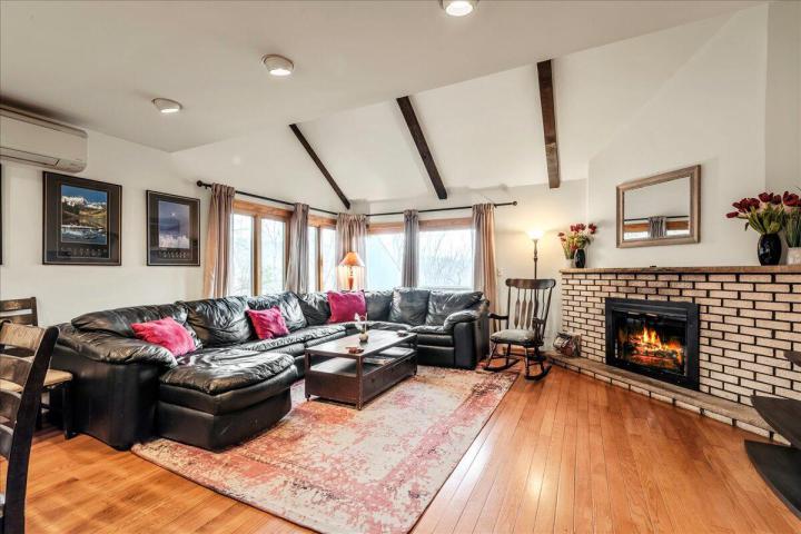 Photo of 31 Middle Village Way